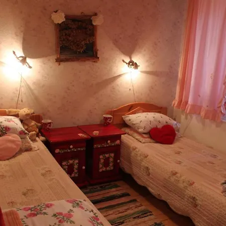 Vaskna Tourist Farm *